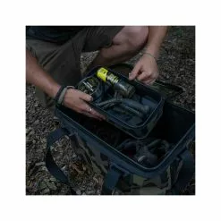 Trousse Accessoires Etanche Avid Carp Stormshield Pro Large -Fox Magasin trousse accessoires etanche avid carp stormshield pro large 3